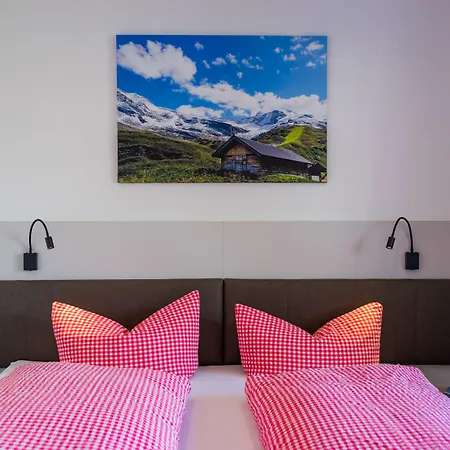Fernerblick Apartments Guest house