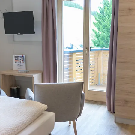 Fernerblick Apartments Guest house Tux