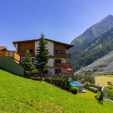 Fernerblick Apartments 3*
