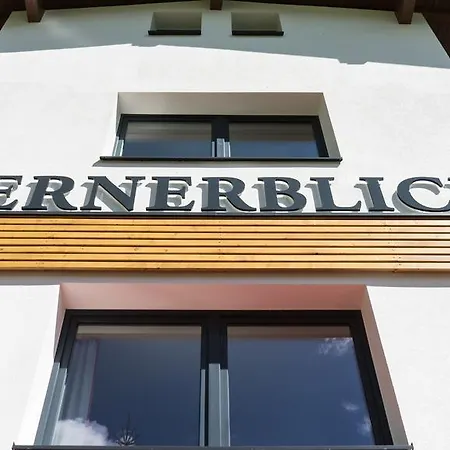Fernerblick Apartments Guest house Tux