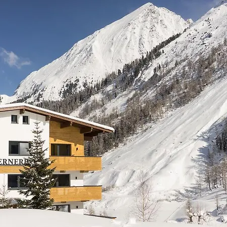 Fernerblick Apartments Guest house